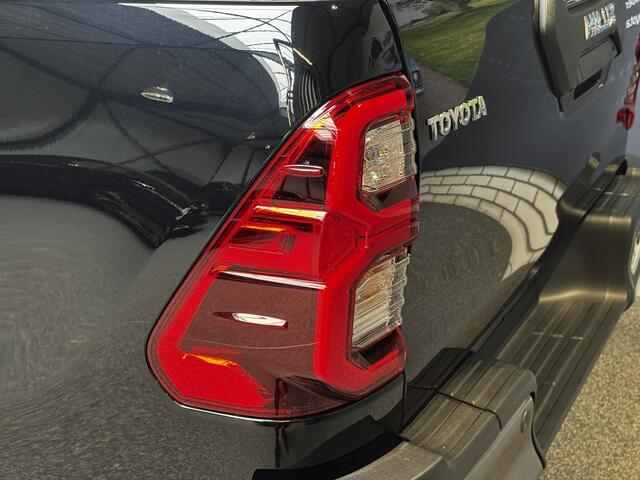 Toyota HI-LUX Hilux 2.8 D-4D Xtra Cab Invincible automaat ex BPM/BTW