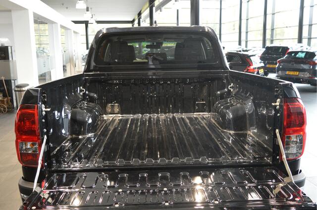 Toyota HI-LUX HiLux 2.4 D-4D Double Cab clima camera trekhaak 17 inch !!