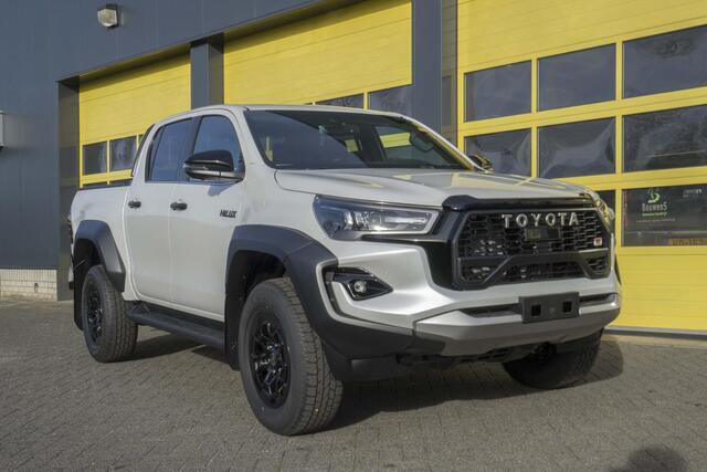 Toyota HI-LUX HiLux 2.8 D-4D Double Cab GR Sport