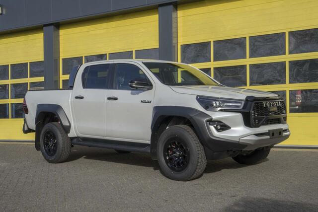 Toyota HI-LUX HiLux 2.8 D-4D Double Cab GR Sport