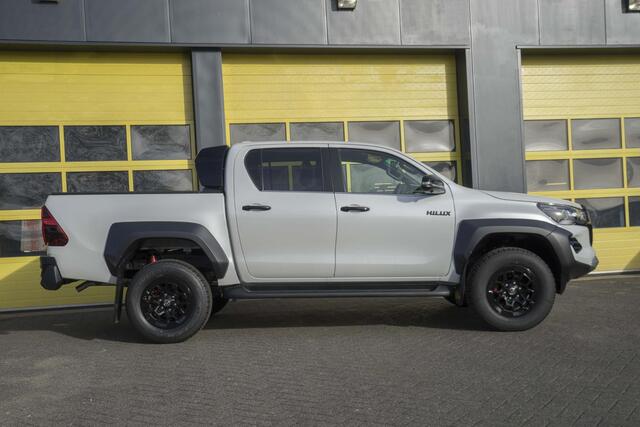 Toyota HI-LUX HiLux 2.8 D-4D Double Cab GR Sport