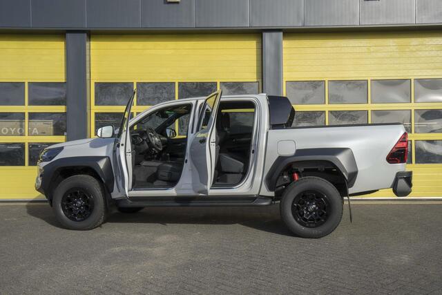 Toyota HI-LUX HiLux 2.8 D-4D Double Cab GR Sport