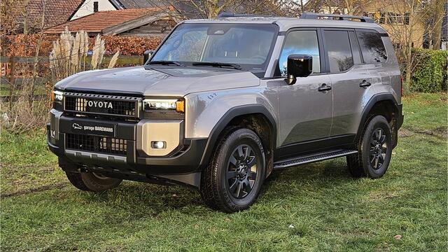 Toyota LAND CRUISER 2.8 D-4D Executive