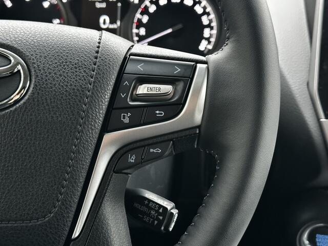 Toyota LAND CRUISER 2.8 D-4D 177 PK Professional Automaat Van 5-deurs High Roof Blin