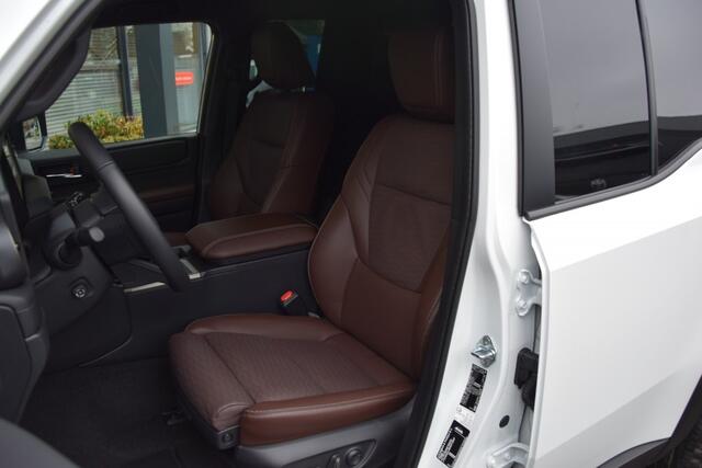 Toyota LAND CRUISER 2.8 D-4D 5DRS PROFESSIONAL A/T VAN BPM VRIJ