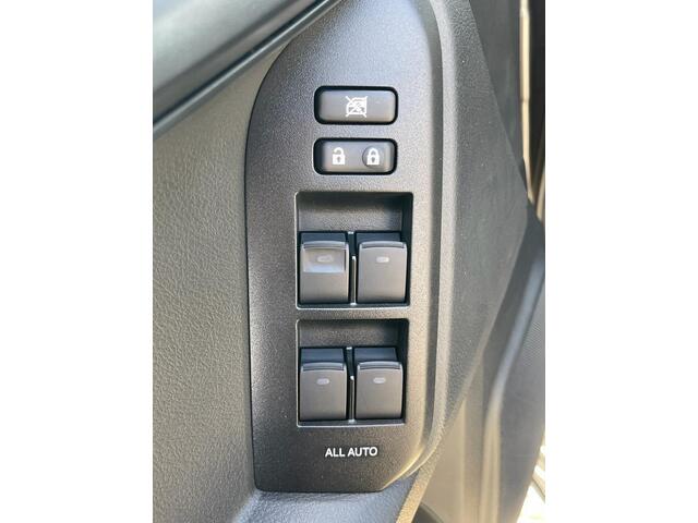 Toyota LAND CRUISER 2.8 D-4D Challenger VAN Nieuw gekentend! Grijs kenteken 3000kg trekgewicht