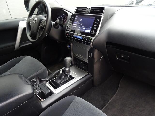 Toyota LAND CRUISER 2.8 D-4D-F Comfort Window Van * 3500 KG TREKGEWICHT !!