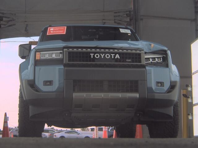 Toyota LAND CRUISER 2,4 Hybrid / petrol PREMIUM