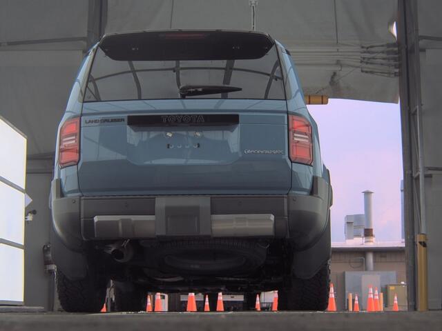 Toyota LAND CRUISER 2,4 Hybrid / petrol PREMIUM