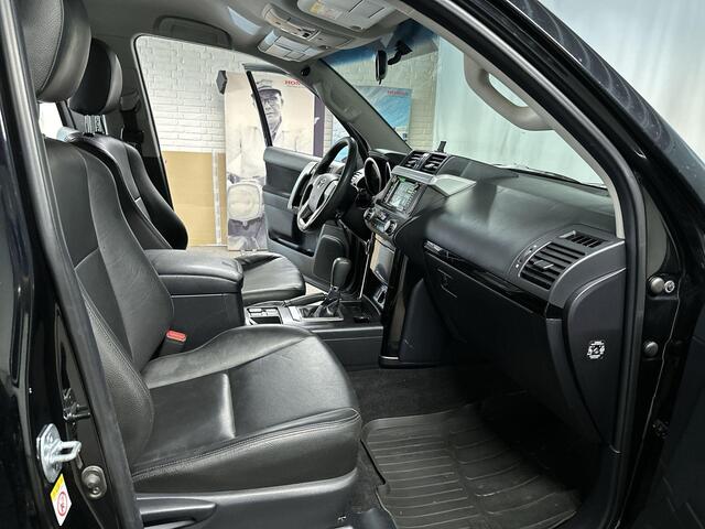 Toyota LAND CRUISER 2.8 D-4D-F LX Window Van Automaat Trekhaak | Leder