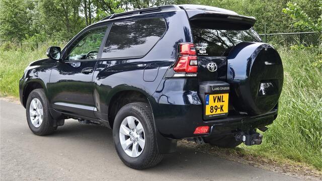 Toyota LAND CRUISER 2.8 D-4D-F Comfort High Roof Blind Van