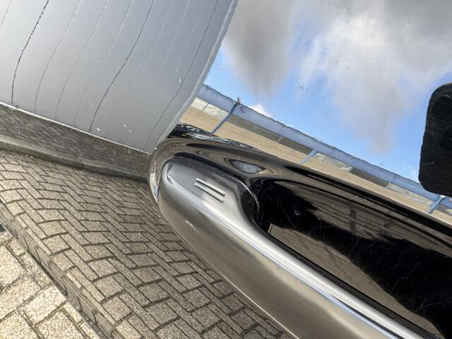 Toyota LAND CRUISER 2.8 D-4D-F Comfort Window Van NL Auto 1e Eigenaar Dealer Onderhouden Cruise Keyless