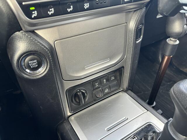 Toyota LAND CRUISER 2.8 D-4D-F Comfort High Roof Blind Van AUTOMAAT / TREKHAAK / CLIMA / CRUISE / KEYLESS / STANDKACHEL / NL-AUTO