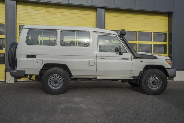 Toyota LAND CRUISER Landcruiser GRJ 78 4.0 V6 Euro6 Airco