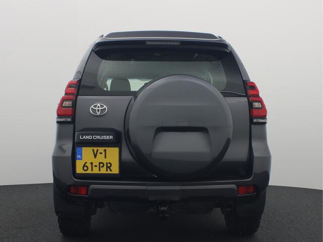 Toyota LAND CRUISER 2.8 D-4D-F Comfort High Roof Blind Van AUTOMAAT / TREKHAAK / CLIMA / CRUISE / KEYLESS / STANDKACHEL / NL-AUTO