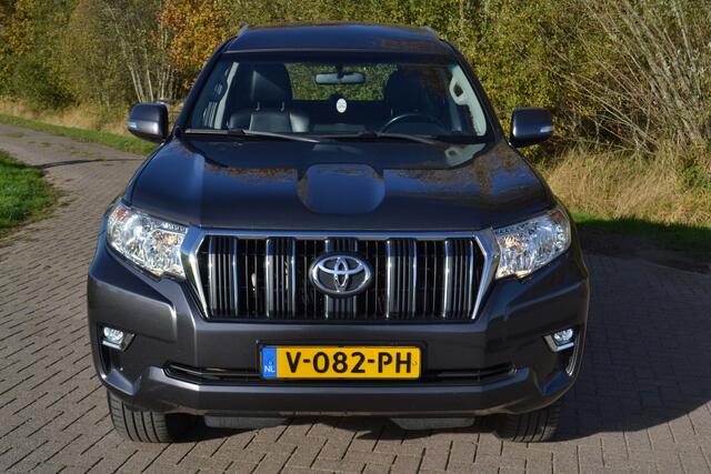 Toyota LAND CRUISER 2.8 D-4D-F Challenger High Roof Window Van