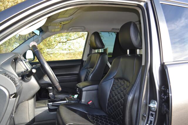 Toyota LAND CRUISER 2.8 D-4D-F Challenger High Roof Window Van