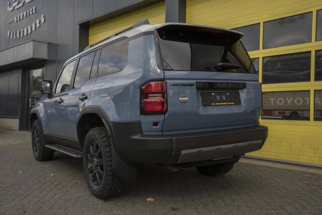 Toyota LAND CRUISER 2.8 D-4D First Edition Panoramdak Toyota Land Cruiser 2.8 D-4D First Edition