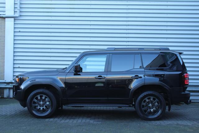 Toyota LAND CRUISER 2.8 D-4D 206pk Blind Van Navigator AUTOMAAT DIRECT BESCHIKBAAR Clima Cruise Navi 360 Camera Leder LMV Trekhaak 3500kg
