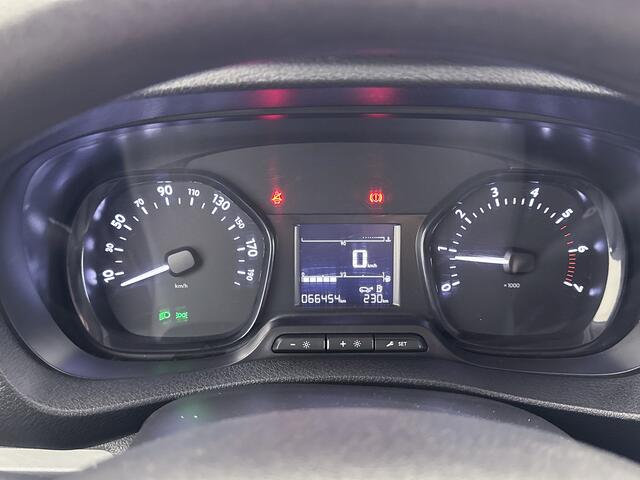 Toyota PROACE Compact 1.6 D-4D Cool Comfort Trekhaak Cruise Control Betimmering Inrichting