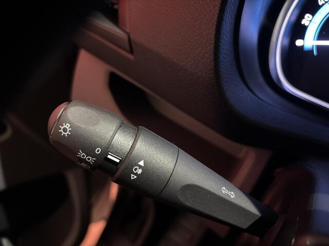 Toyota PROACE Electric Worker Extra Range Cool betreft nieuwe auto direct uit vooraad leverbaar!! 330KM Range en 1000kg laadvermogen