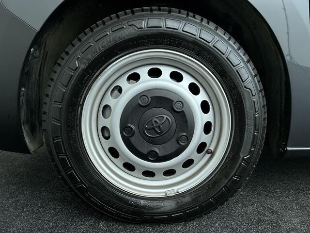 Toyota PROACE Electric Worker Challenger Extra Range L1 75 kWh / Parkeersensoren / Cruise control