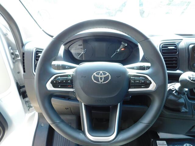 Toyota PROACE Max 2.2 D-4D L2H2 3.5t Professional