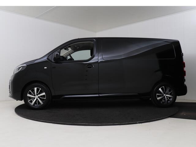 Toyota PROACE Electric Worker Professional Extra Range 75 kWh | Comfort tussenwand zonder ruit, bekleed | Professional Laadruimte betimmering