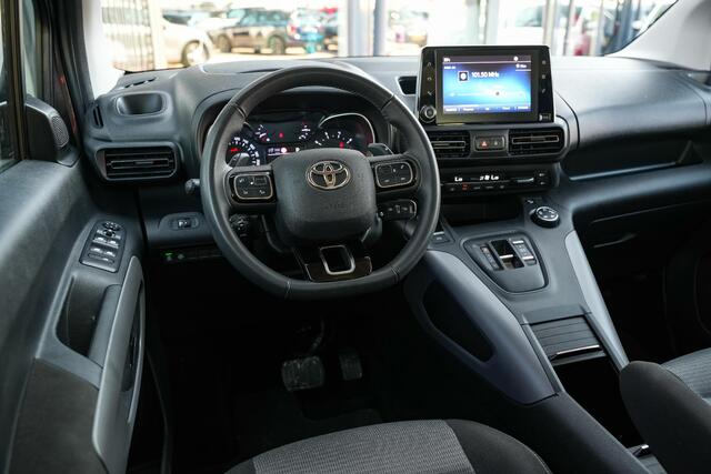 Toyota PROACE CITY Geel Kenteken 5 Persoons Automaat Navi