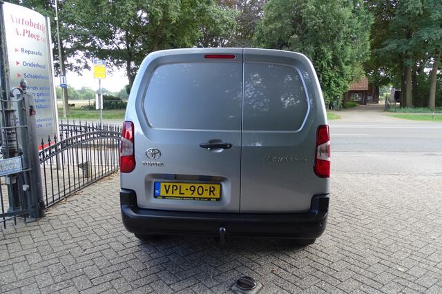 Toyota PROACE 1.5 D-4D Live Long 131 PK NAVI PDC TREKHAAK 1e eig