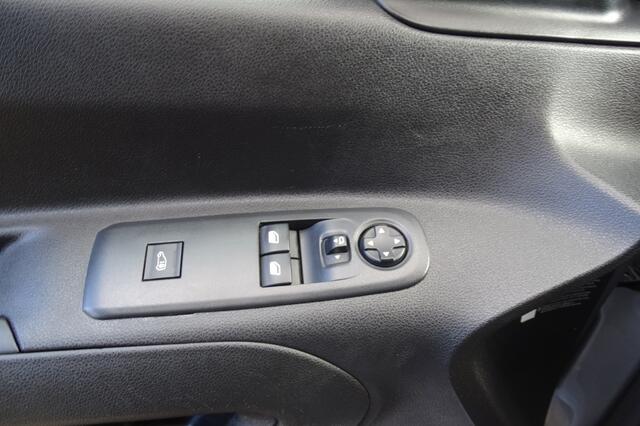 Toyota PROACE 1.5 D-4D Live Long 131 PK NAVI PDC TREKHAAK 1e eig