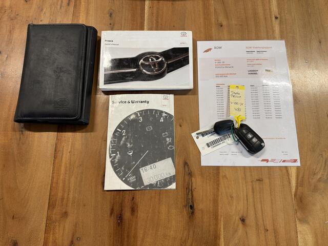 Toyota PROACE Worker 2.0 D-4D Professional Long DC *BTW* Dubbele Cabine / Imperiaal / Camera / Navigatie / Cruise / Trekhaak / ECC Clima / Org.NL!