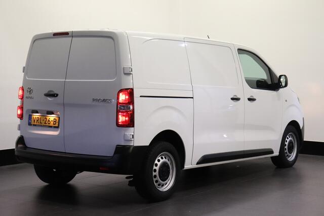 Toyota PROACE Worker 2.0 D-4D 145PK EURO 6 - Airco - Cruise - Carplay - PDC - ¤16.950 Excl.