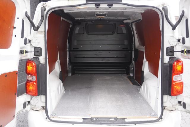 Toyota PROACE Worker 2.0 D-4D 177PK Automaat L2 - EURO 6 - AC/Climate - Navi - Cruise - ¤14.950,- Excl.