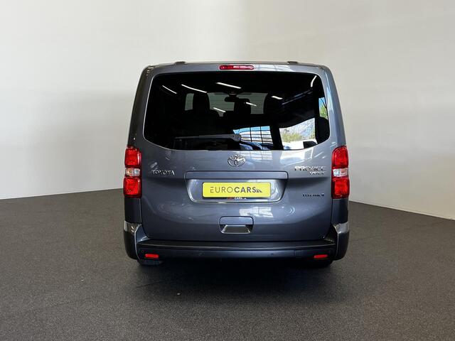 Toyota PROACE Electric Shuttle Long Extra Range Cool 75 kWh | 9 pers. | Prijs incl. btw/bpm | Navigatie | Apple Carplay/Android Auto | Parkeersensoren | Cruise Control | Lichtmetalen velgen | Getinte ramen | Airco