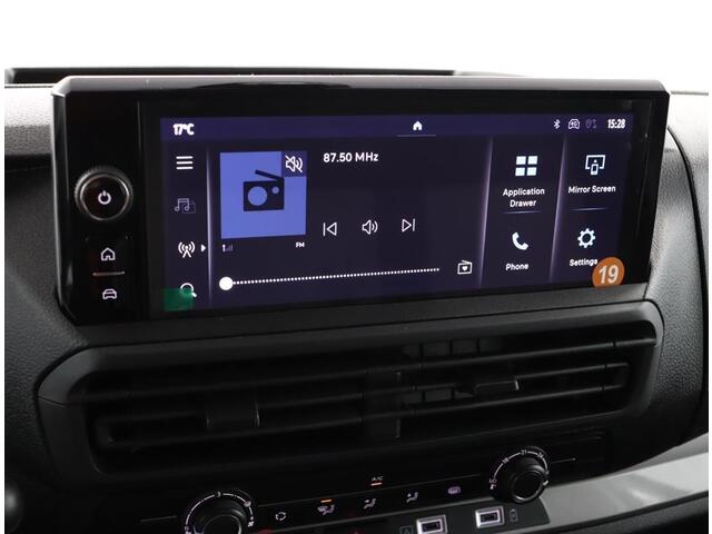 Toyota PROACE Worker 1.5 D-4D L1 Challenger Toyota PROACE Worker 1.5 D-4D Challenger | Vloer | Trekhaak | Zijwandafwerking | BPM VRIJ | 10 jaar fabrieksgarantie |