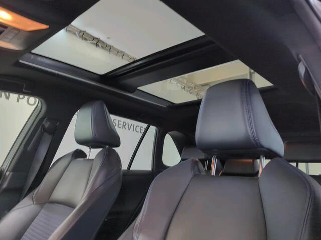 Toyota RAV4 2.5 Hybrid AWD Bi-Tone Innovation Panodak Trekhaak Camera