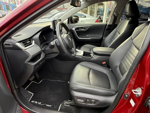 Toyota RAV4 2.5 Hybrid AWD Executive | LED | Leder | Stoel- en stuurverwarming | Apple Carplay | Adapt. Cruise | PDC v+a incl. camera