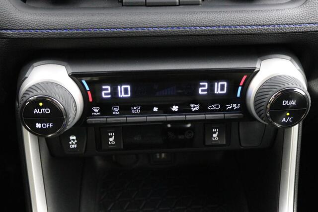 Toyota RAV4 2.5 Hybrid AWD Style | Stuur en stoelverwarming | Parkeersensoren en camera | Electrisch verstelbare stoel |