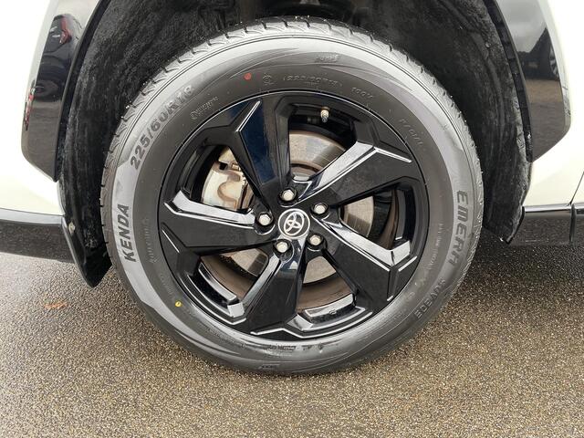 Toyota RAV4 2.5 Hybrid Bi-Tone 2WD Navigatie, Stoelverwarming, JBL, LED, LMV, Parkeersensoren voor + achter, Elektr. bedienbare achterklep