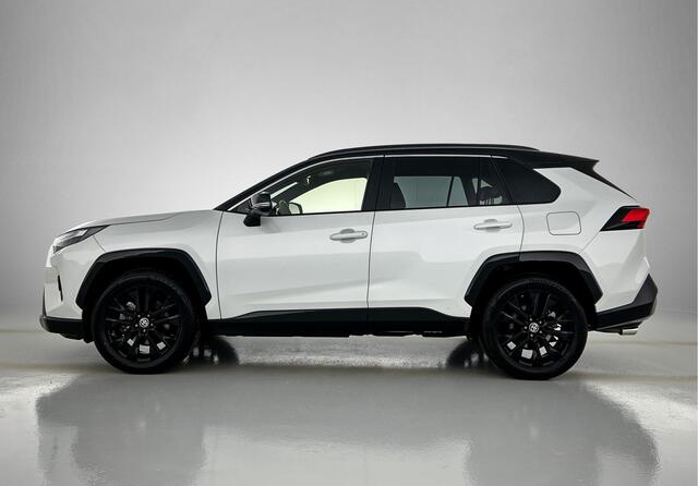 Toyota RAV4 2.5 Hybrid AWD Bi-Tone | 1.650 KG Trekgewicht | Stoel + Stuurverwarming | Elektrische Stoel | Facelift model |