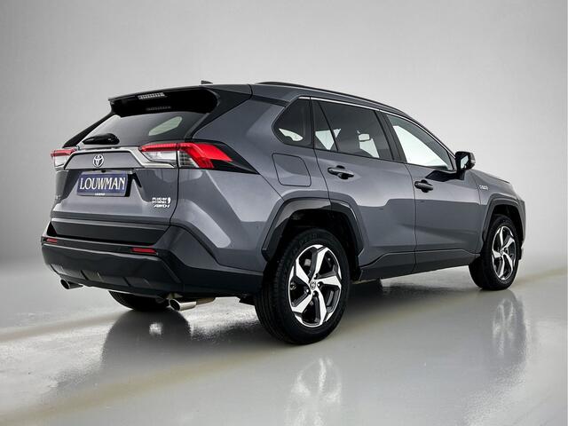 Toyota RAV4 2.5 Plug-in Hybrid AWD Style | 306 PK | Stoelverwarming | Camera | Blindspot | Elektrische Stoel | Half Leder |