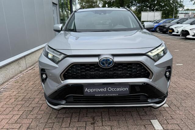 Toyota RAV4 2.5 Plug-in Hybrid AWD Style Navigatie, Stoelverwarming, Achteruitrijcamera, Elek. bestuurdersstoel, LED, Privacy glass, Smart Key