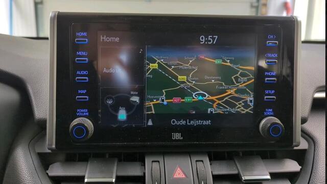 Toyota RAV4 2.5 Hybrid Business Plus Navigatie Trekhaak Camera DAB ACC Leder Elek Stoel + Verwarming Carplay Keyless Getint Glas NL Auto