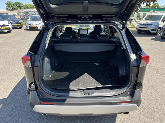 Toyota RAV4 2.5 Hybrid AWD ADVENTURE | Navigatie | Apple CarPlay/Android auto | Achteruitrijcamera | Stuur en stoelverwariming