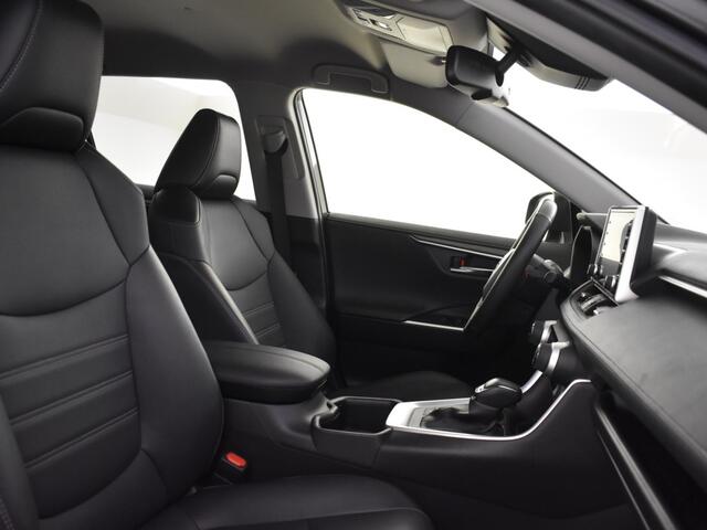 Toyota RAV4 2.5 Hybrid Style Edition | Parkeersensoren V+A | Stuur en Stoelv