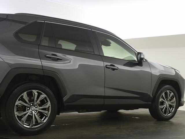Toyota RAV4 2.5 Hybrid Style Edition | Parkeersensoren V+A | Stuur en Stoelv