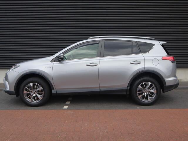 Toyota RAV4 2.5 Hybrid Executive | Clima | Cruise | Navi | Elektrische klep | Bearlock | Keyless | A.u.r. camera | Stoelverwarming | Telefoonvoorbereiding |