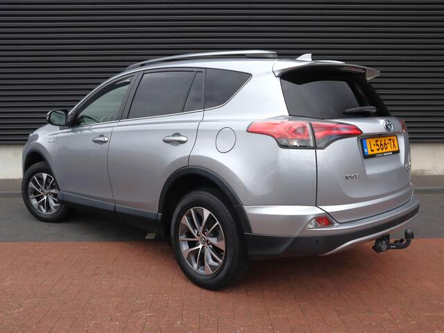 Toyota RAV4 2.5 Hybrid Executive | Clima | Cruise | Navi | Elektrische klep | Bearlock | Keyless | A.u.r. camera | Stoelverwarming | Telefoonvoorbereiding |