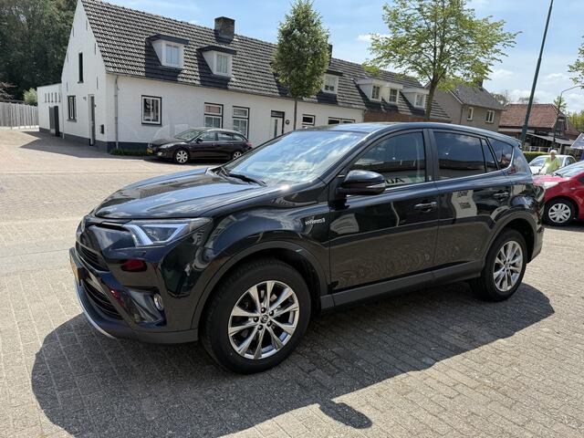 Toyota RAV4 2.5 Hybrid AWD Energy Keyless entry en starten, Navigatiesysteem, Stoelverwarming